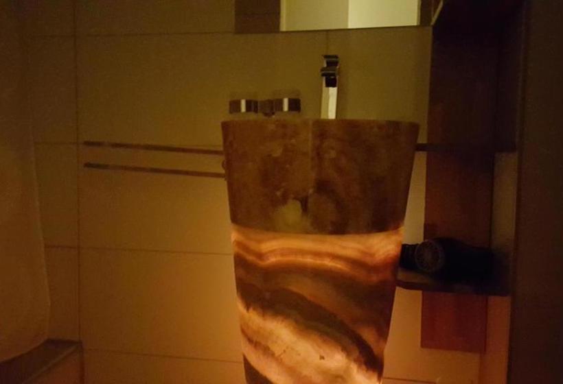 فندق Basel Charme Apartments