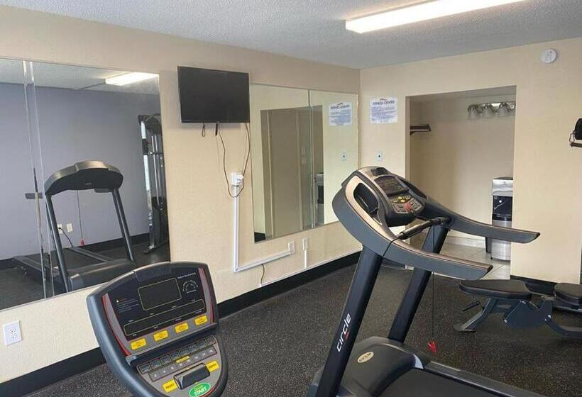 فندق Baymont By Wyndham Cheraw