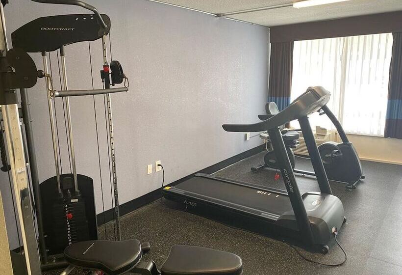 فندق Baymont By Wyndham Cheraw