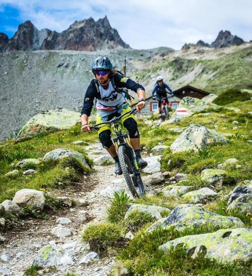 فندق Bever Lodge