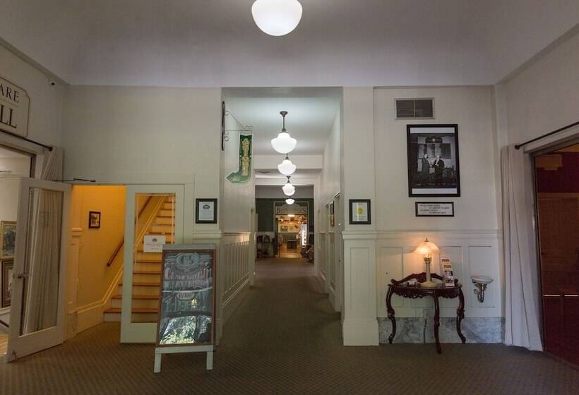 فندق Centralia Square Grand Ballroom And Vintage