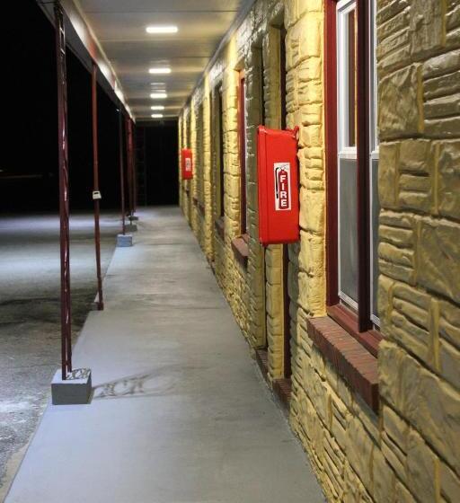 فندق Driftwood Inn