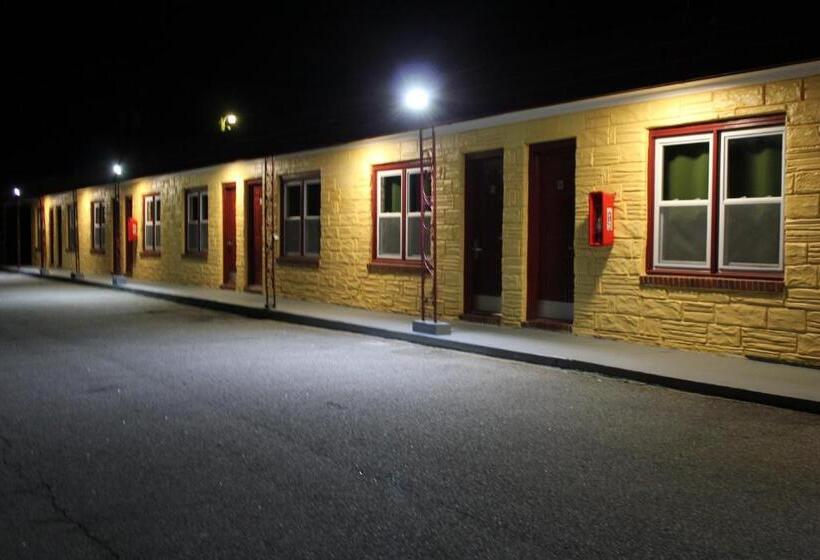 فندق Driftwood Inn