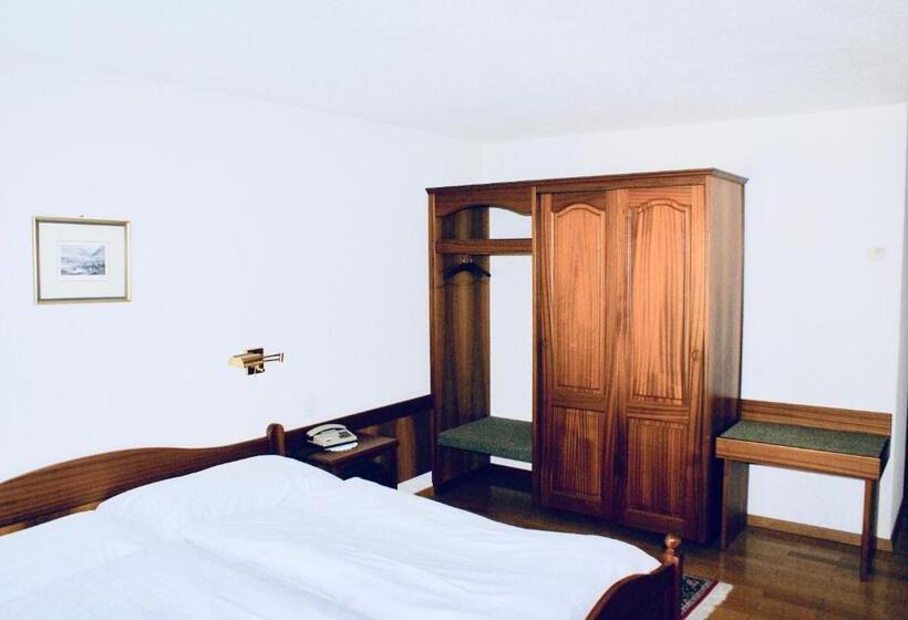 בית מלון כפרי Du Pont