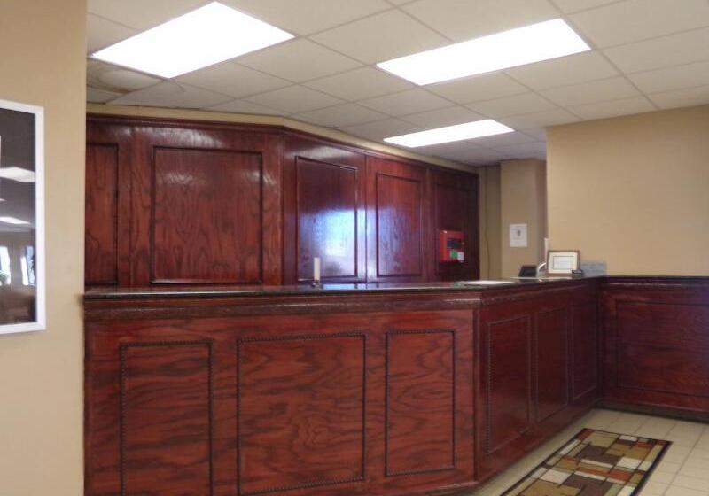 فندق Regency Inn & Suites