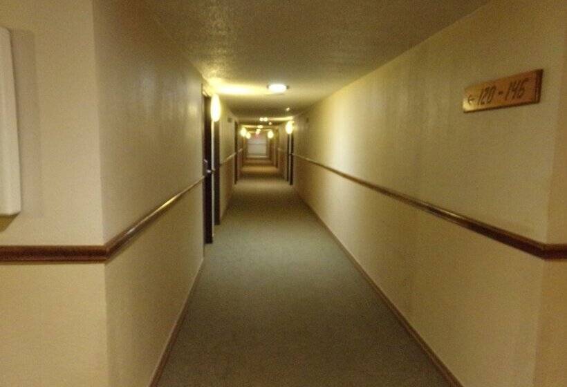 فندق Regency Inn & Suites