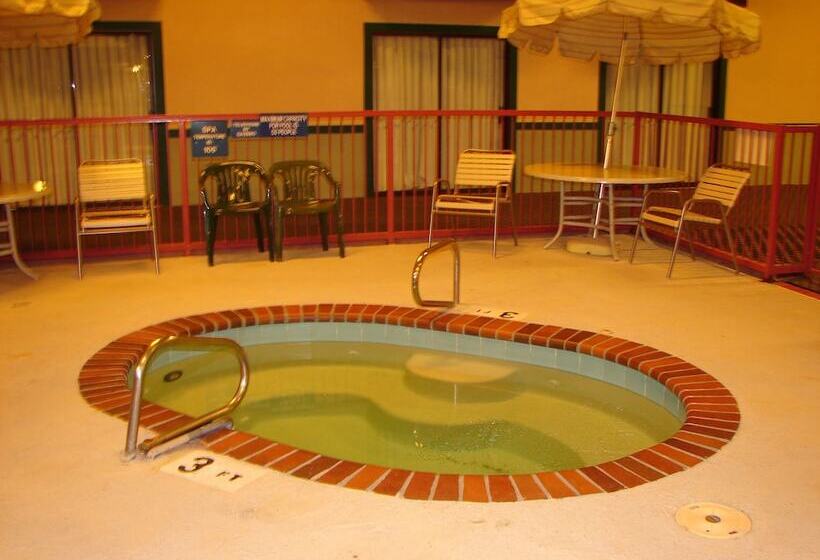 فندق Regency Inn & Suites