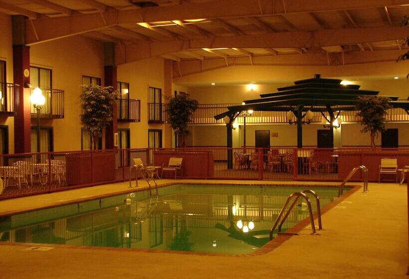 فندق Regency Inn & Suites