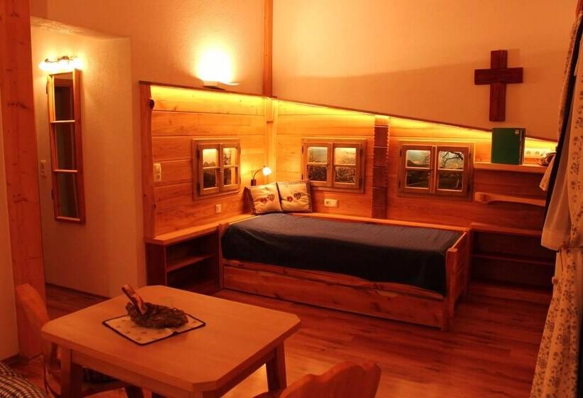 ホテル Familienbauernhof Christa