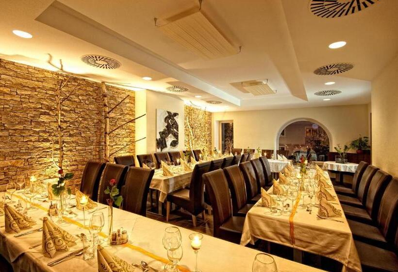 בית מלון כפרי Fürst