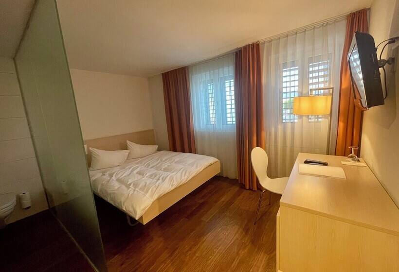 Отель Gasthof Rössli Steinhausen