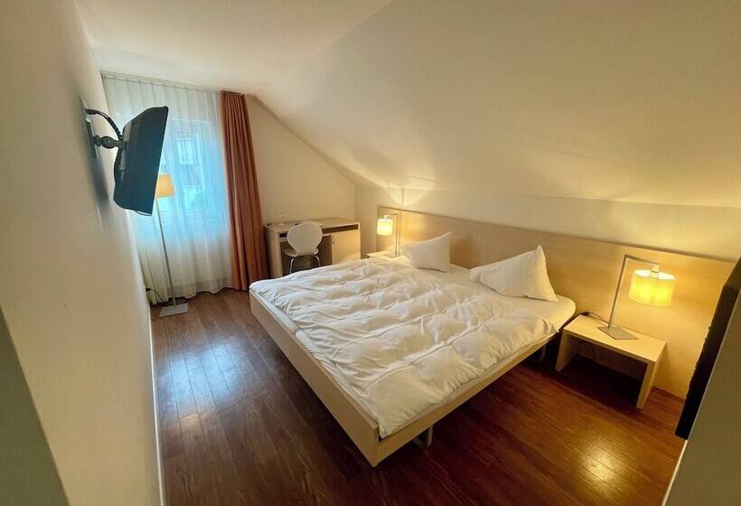 Отель Gasthof Rössli Steinhausen