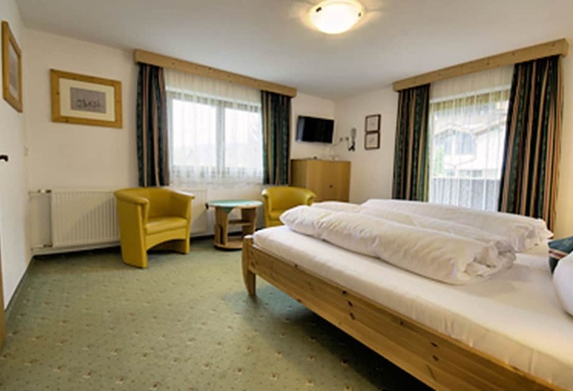 בית מלון כפרי Gästehaus Hackl