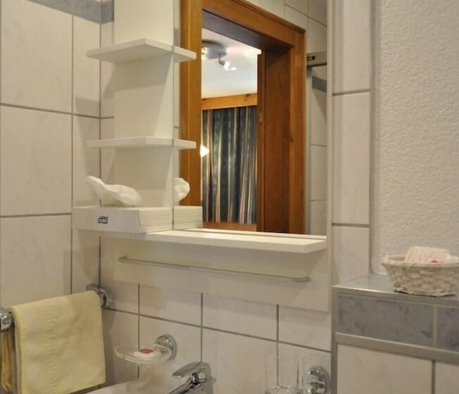 בית מלון כפרי Gästehaus Hackl