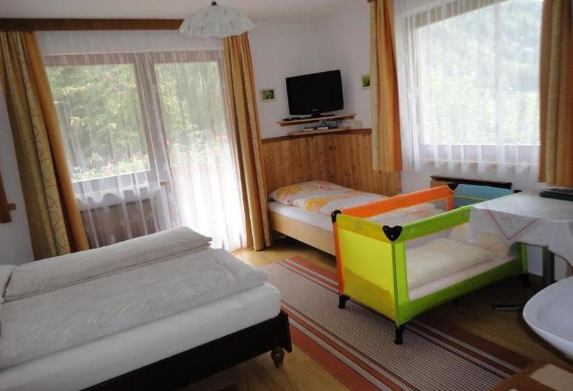 בית מלון כפרי Haus Dorfblick