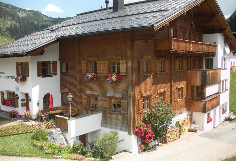 فندق Haus Hubertus