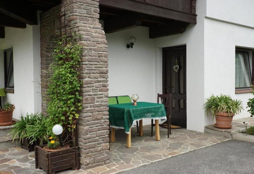 בית מלון כפרי Haus Walser