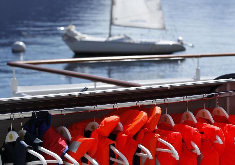 هتل Yachtsport Resort Lago Maggiore