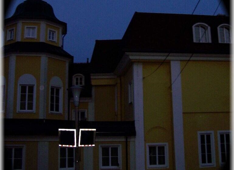 בית מלון כפרי Kurhaus Dr. Petershofer