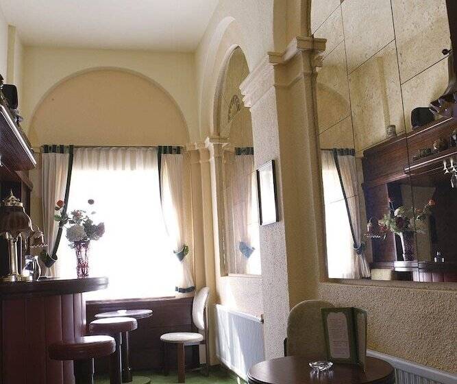 בית מלון כפרי Kurhaus Dr. Petershofer