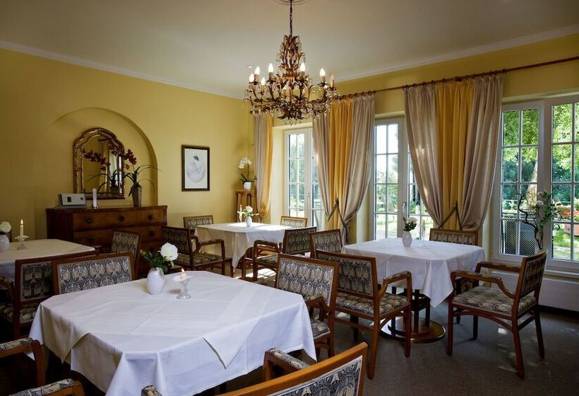 בית מלון כפרי Kurhaus Dr. Petershofer