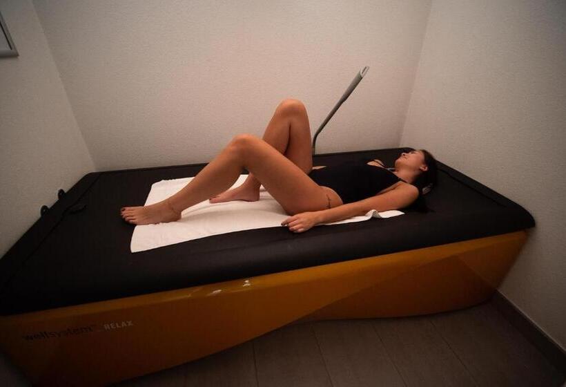 호텔 La Meridiana, Lake & Spa