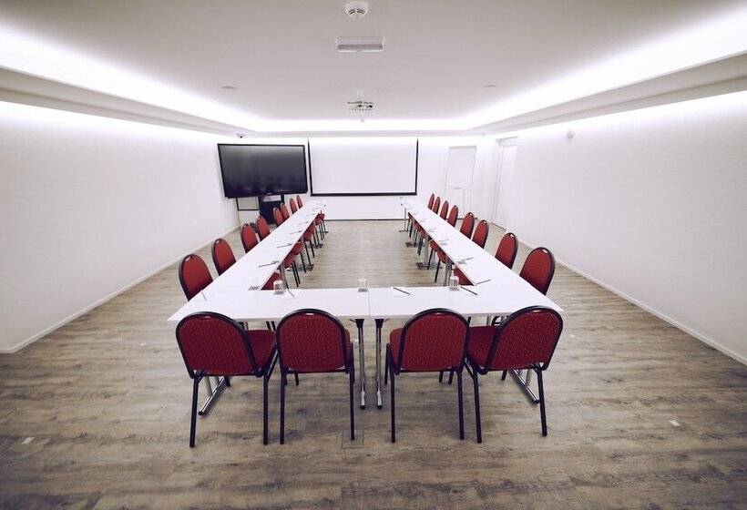 호텔 La Meridiana, Lake & Spa