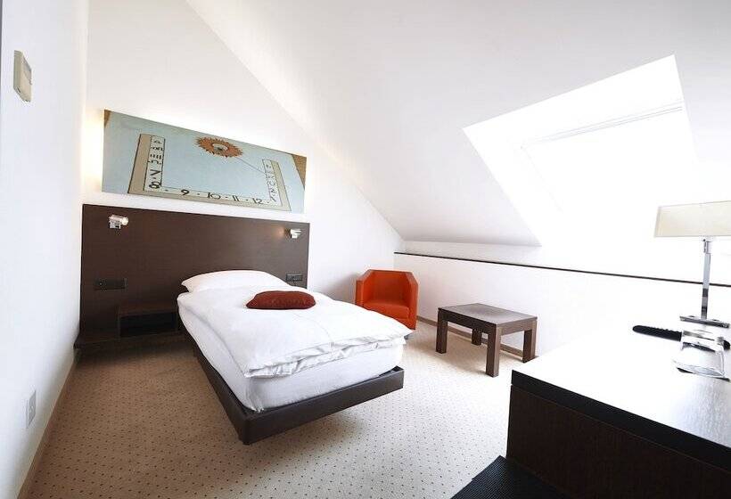 호텔 La Meridiana, Lake & Spa