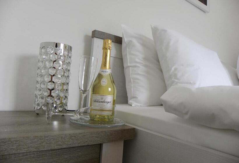 فندق Landhaus Semmering