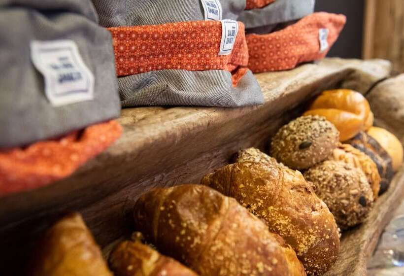 Matterhorn Lodge Boutique Hotel & Apartments