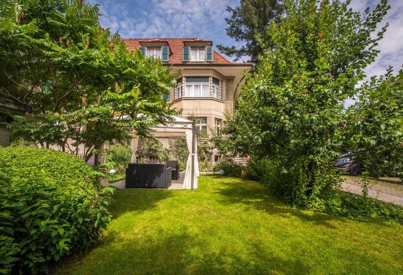 酒店 Max Aviation Villa & Apartments