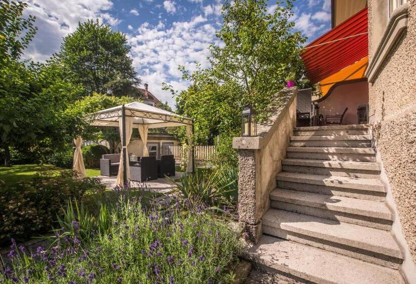 酒店 Max Aviation Villa & Apartments