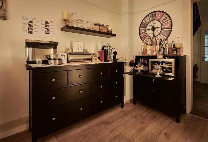 酒店 Max Aviation Villa & Apartments