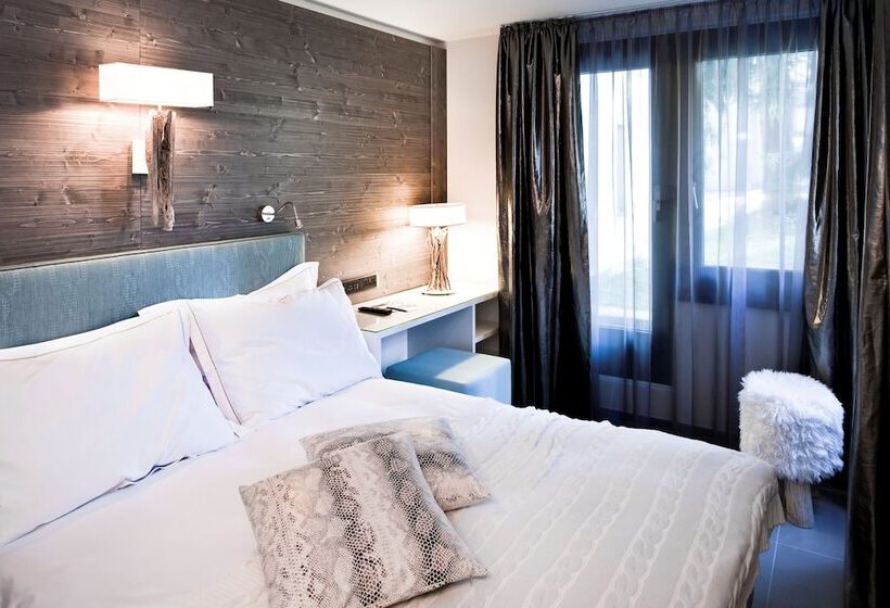 בית מלון כפרי Morosani Fiftyone   The Room Only