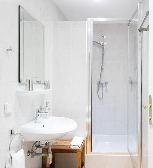 בית מלון כפרי Nibelungenhof