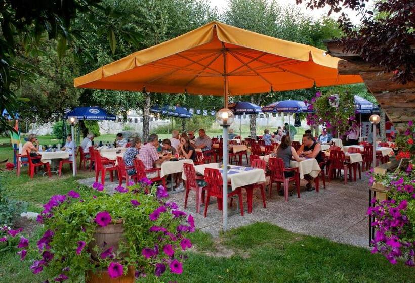 בית מלון כפרי Park