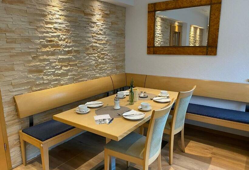 酒店 Pension Wilma