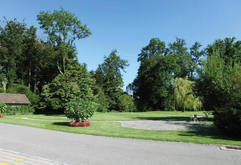 ホテル Restaurant Sokrates