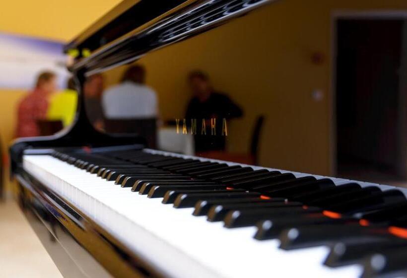 ホテル Restaurant Sokrates