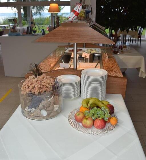 ホテル Restaurant Sokrates