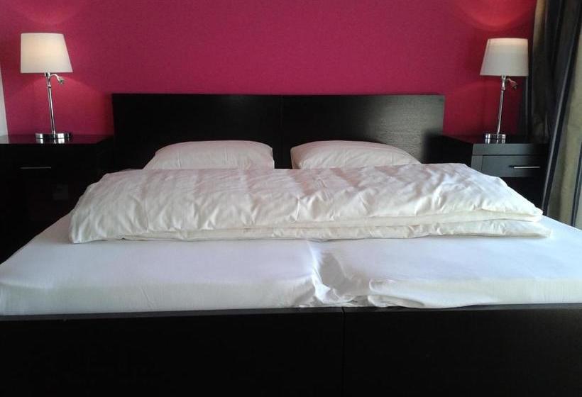 ホテル Swiss Bellevue