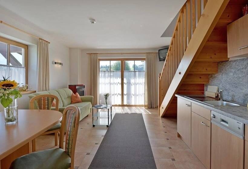 فندق Theresia Garni