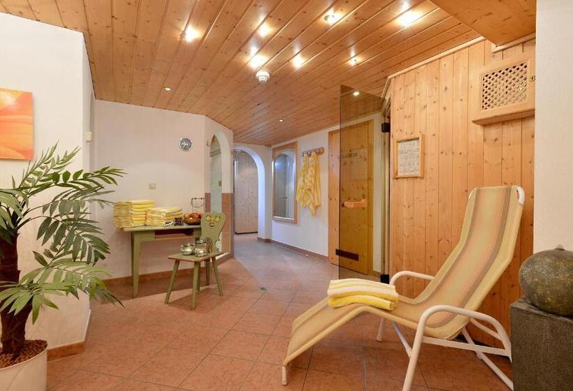 فندق Theresia Garni