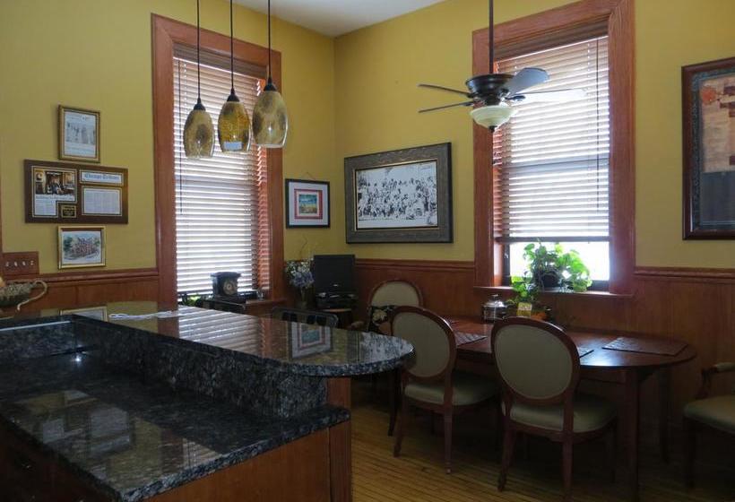 هتل Welcome Inn Manor