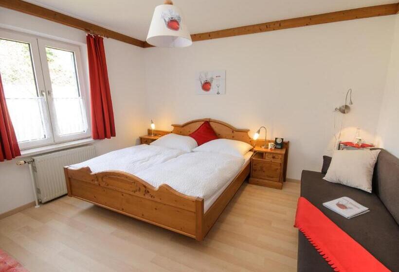 בית מלון כפרי Wirtshausbrennerei Krenn