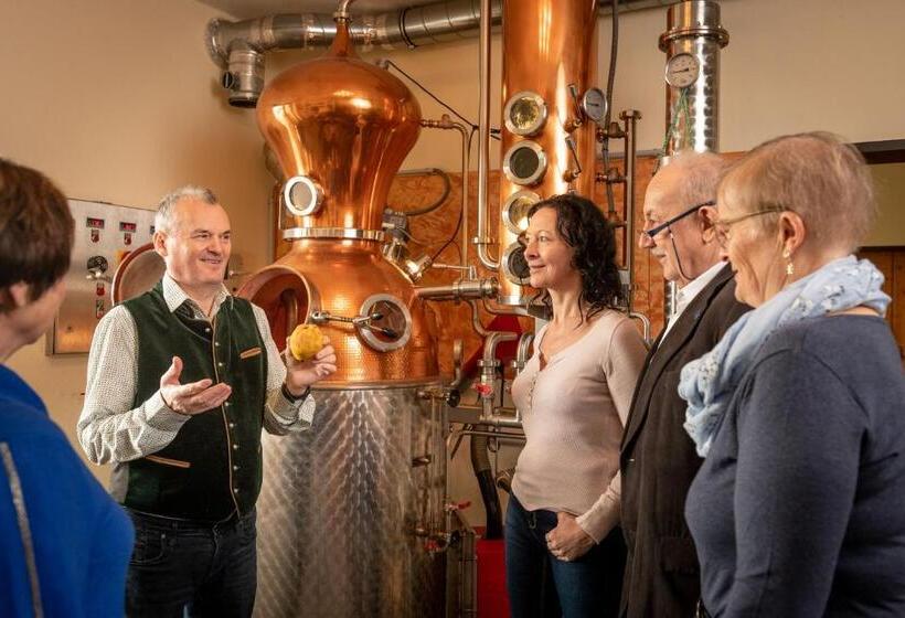 בית מלון כפרי Wirtshausbrennerei Krenn