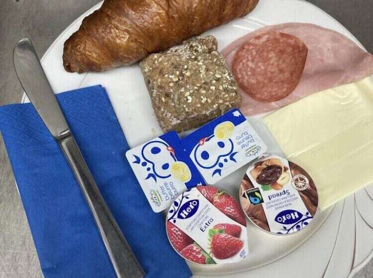 ホテル Zak Neuhausen