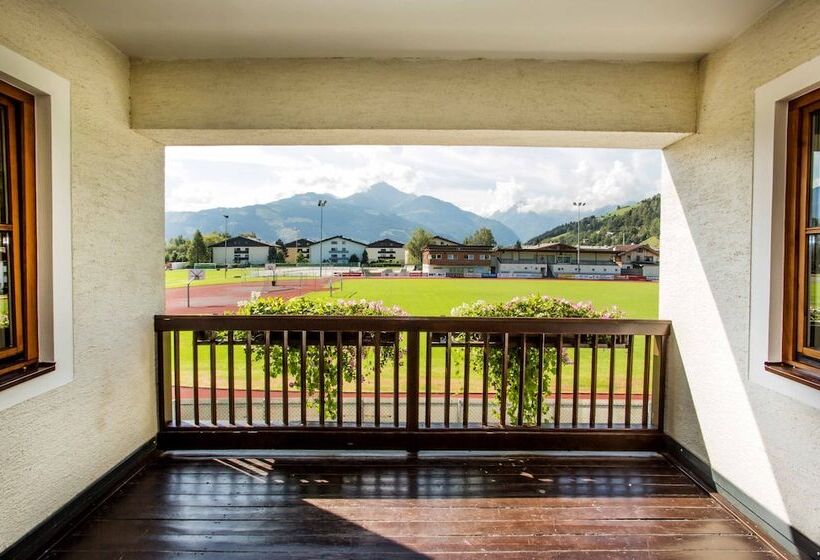 Junges Hotel Zell Am See Hostel