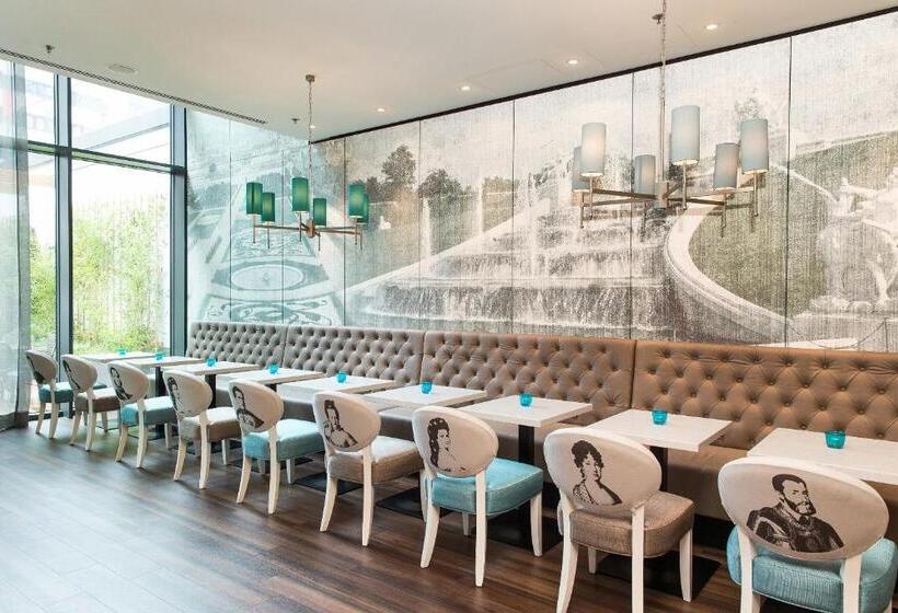Motel One Vienna Central Station
