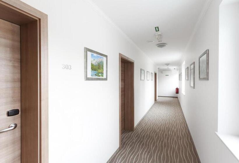 Primus Hotel & Apartments